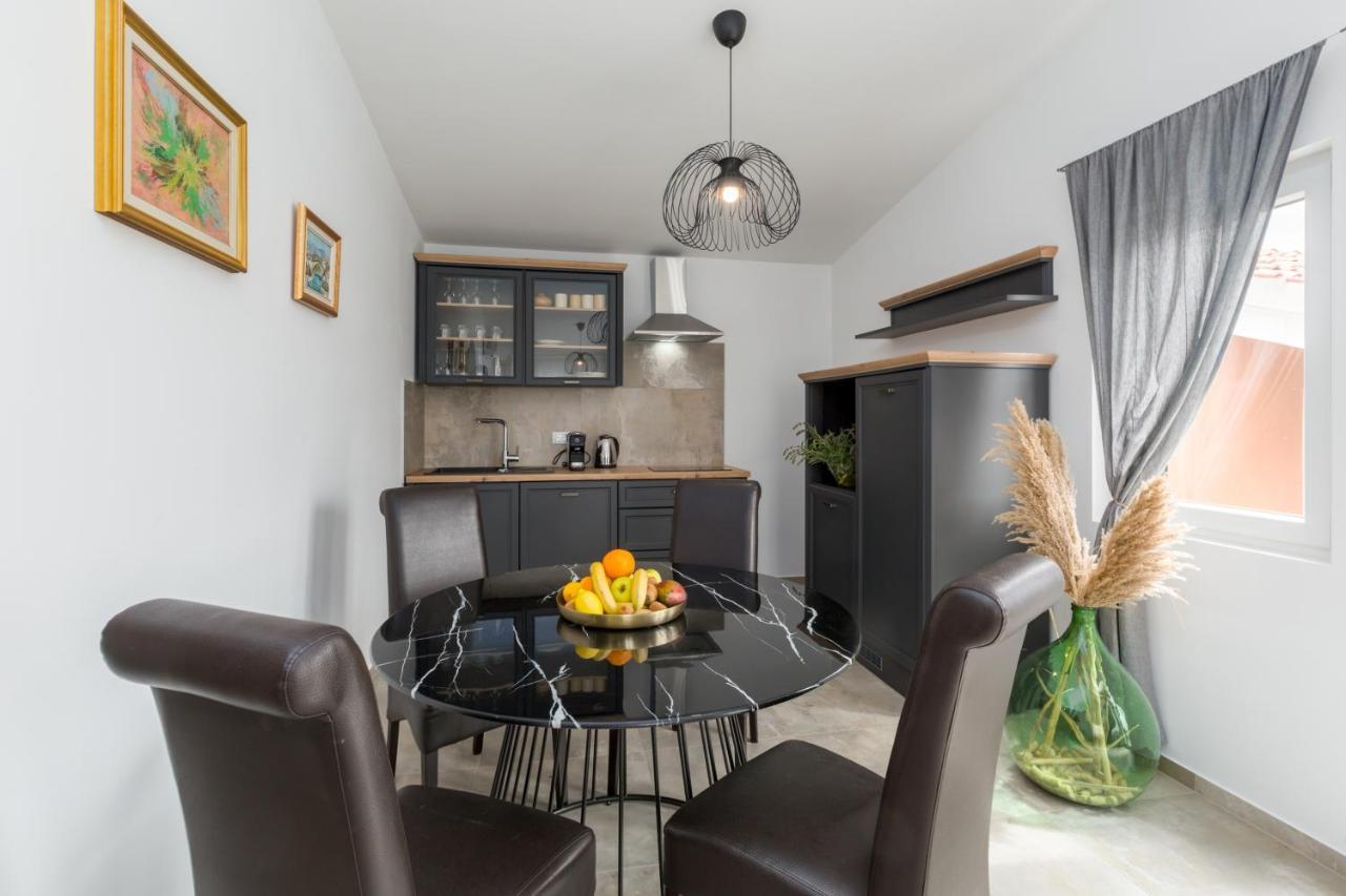 Apartments Zomzi بوريتش المظهر الخارجي الصورة