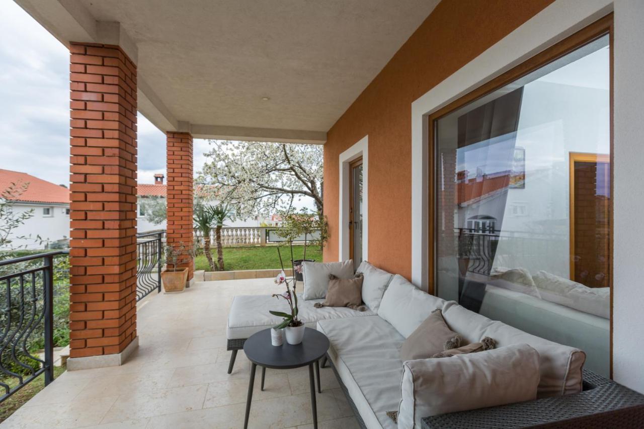Apartments Zomzi بوريتش المظهر الخارجي الصورة