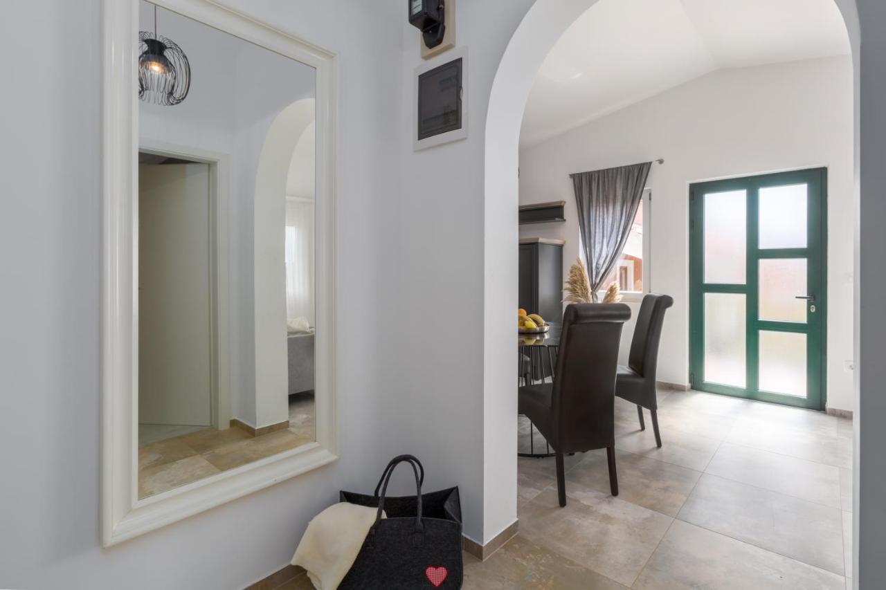Apartments Zomzi بوريتش المظهر الخارجي الصورة