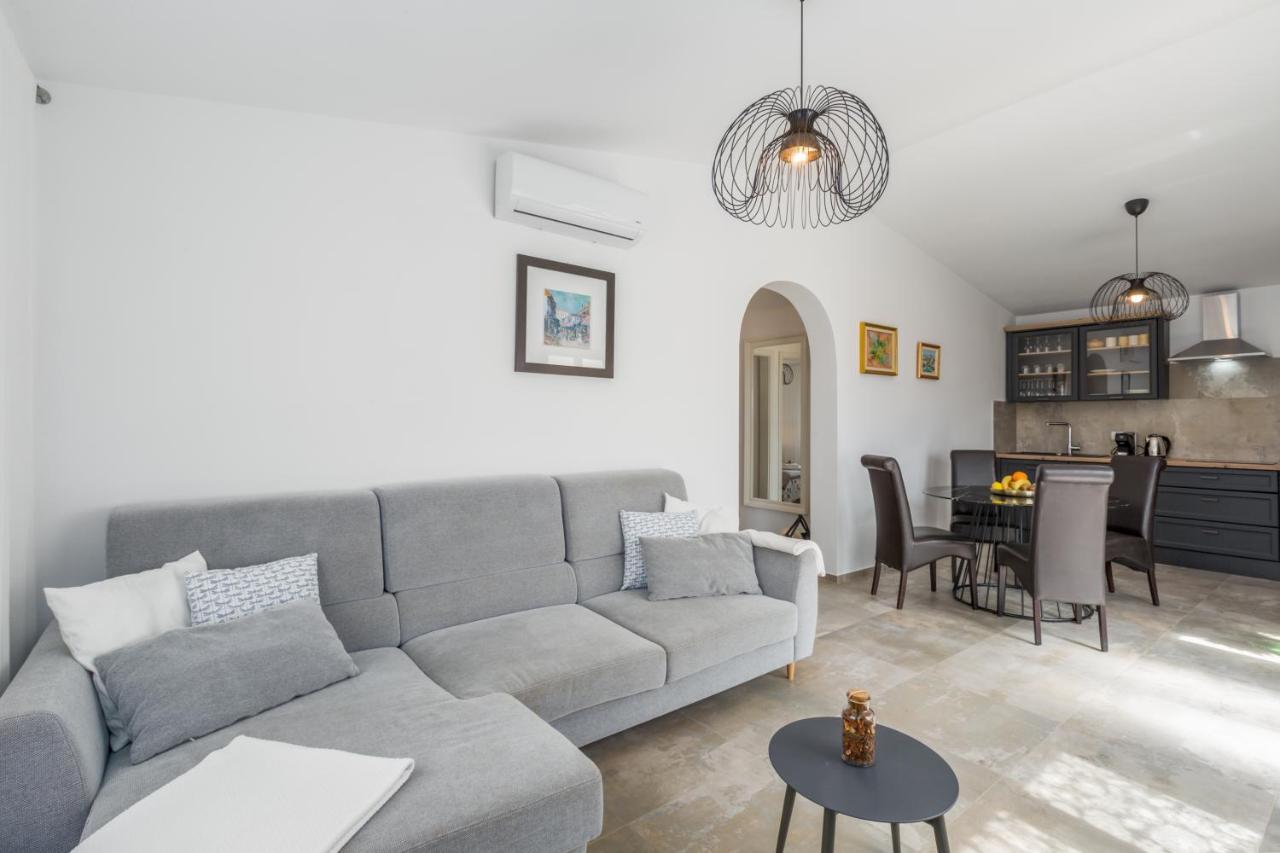 Apartments Zomzi بوريتش المظهر الخارجي الصورة
