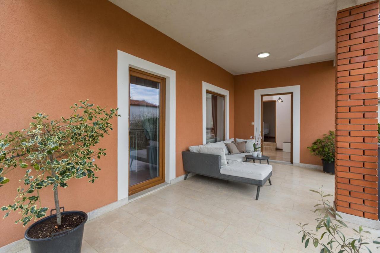 Apartments Zomzi بوريتش المظهر الخارجي الصورة