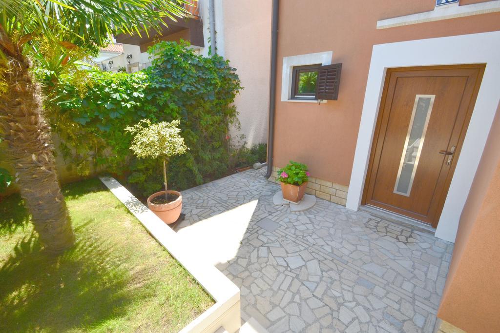 Apartments Zomzi بوريتش المظهر الخارجي الصورة